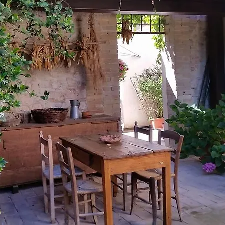 Casa Zia Cianetta Residenza Di Campagna * Capodacqua (Foligno)